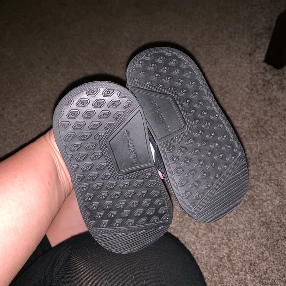 SOLD ❌❌❌ Adidas XLPR toddler - Picture 2 of 3